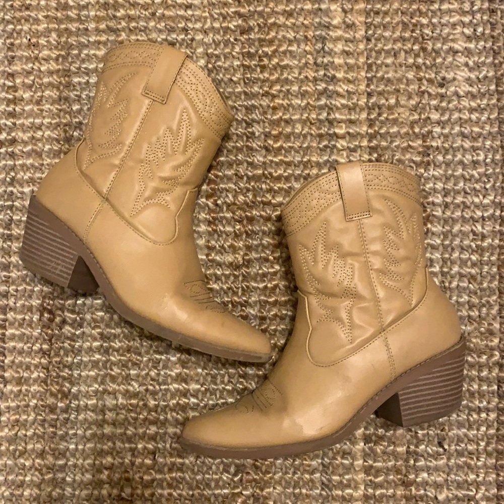 Tan Vegan Cowboy boots
